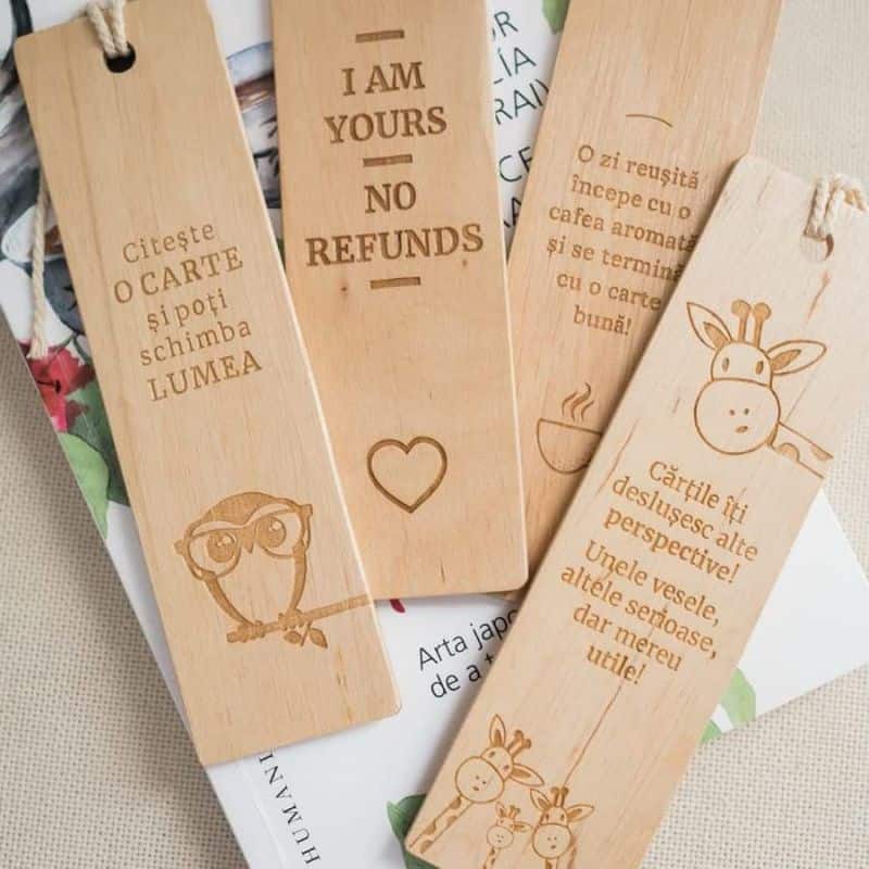 Semne de carte din lemn de mesteacăn, gravate cu mesaje personalizate Semne de carte din lemn de mesteacăn, gravate cu mesaje personalizate
