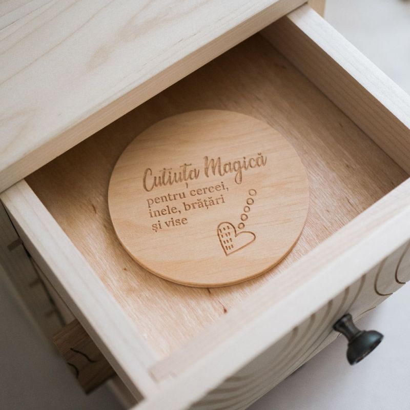 Cutiuța magică de bijuterii