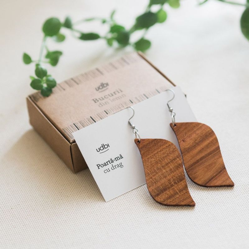 Cercei din lemn de prun de dimensiuni mari, finisați cu ulei de tung