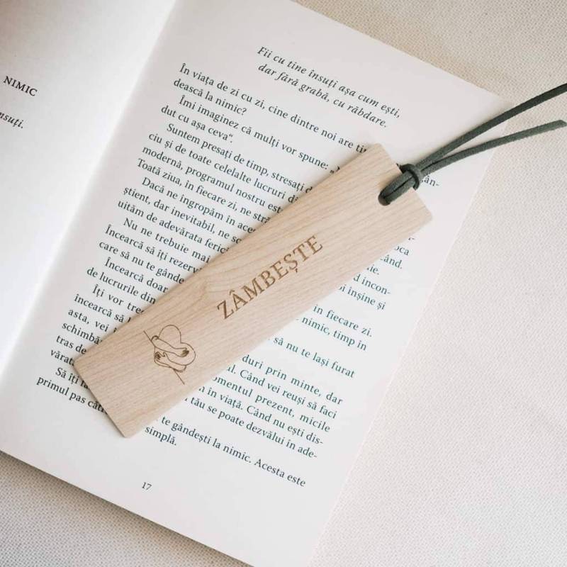 Semne de carte din lemn de paltin, cu mesaje magice Semne de carte din lemn de paltin, cu mesaje magice