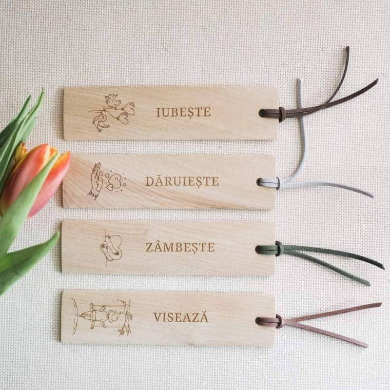 Semne de carte din lemn de paltin, cu mesaje magice Semne de carte din lemn de paltin, cu mesaje magice