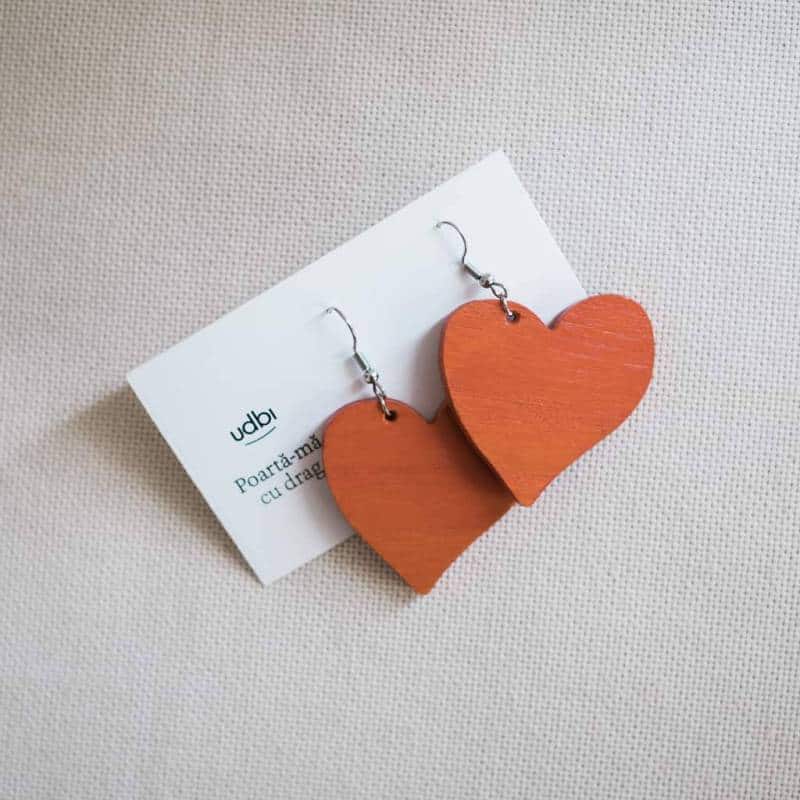Cercei din lemn de frasin, ca două inimioare, de dimensiuni mari