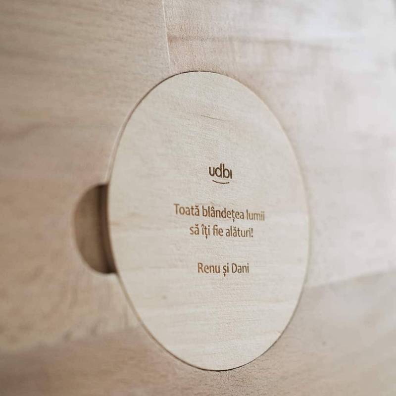 Pinguinul Vesel - ceas din lemn masiv pentru camera copiilor