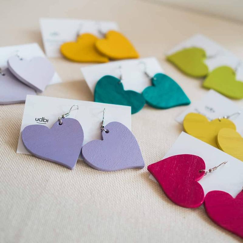 Cercei din lemn de frasin, ca două inimioare, de dimensiuni mari