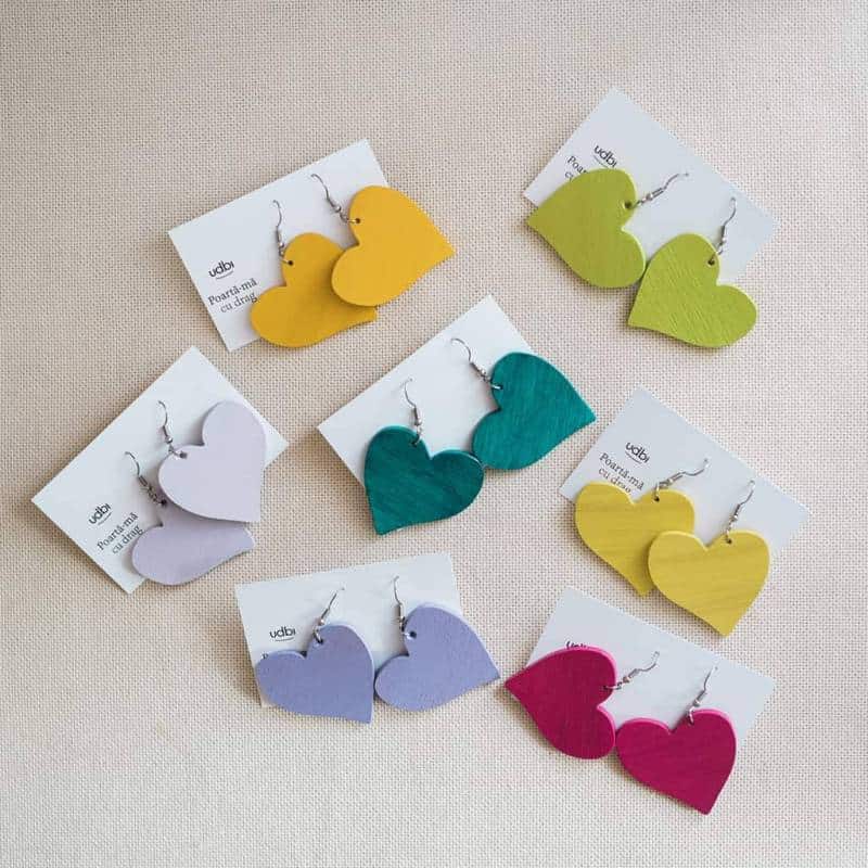 Cercei din lemn de frasin, ca două inimioare, de dimensiuni mari