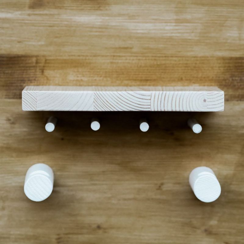 Cuier Retro din lemn masiv - agățători haine și chei, poliță și sertar