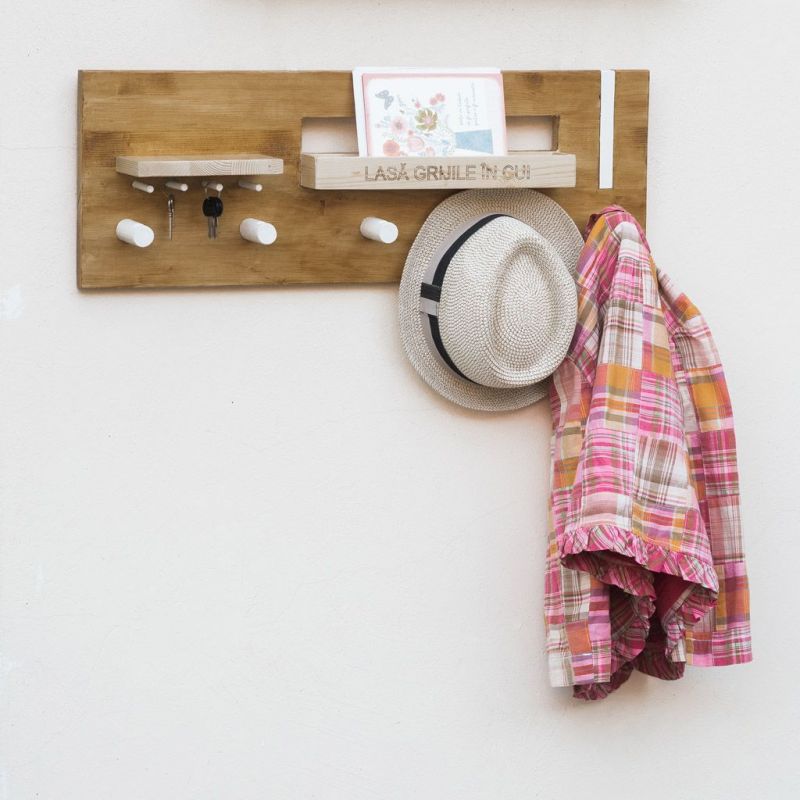 Cuier Retro din lemn masiv - agățători haine și chei, poliță și sertar